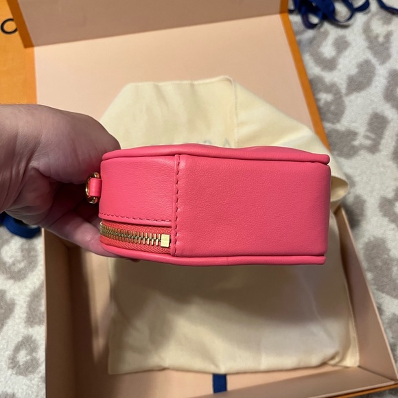 Louis Vuitton Pop My Heart bag- Valentine’s Day 2023 drop - Picture 7 of 8